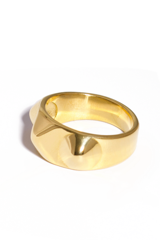 [Ring] 18K Gold-Plated Stainless Steel Pyramid Dome Ring – Minimalist Geometric Statement Jewelry