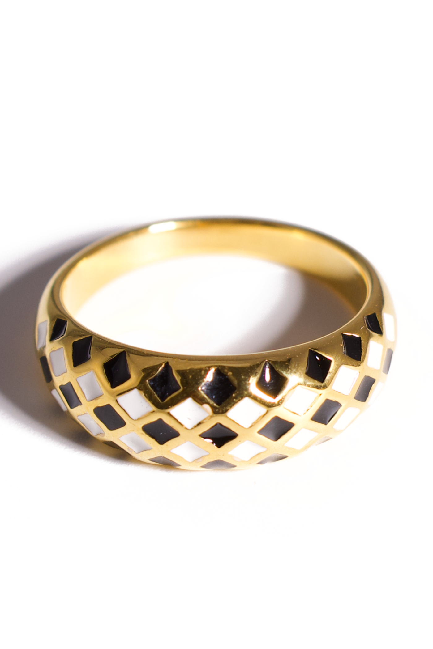 [Ring] Geometric Enamel Dome Ring – Black & White Checkered Pattern, Gold Stainless Steel Statement Band
