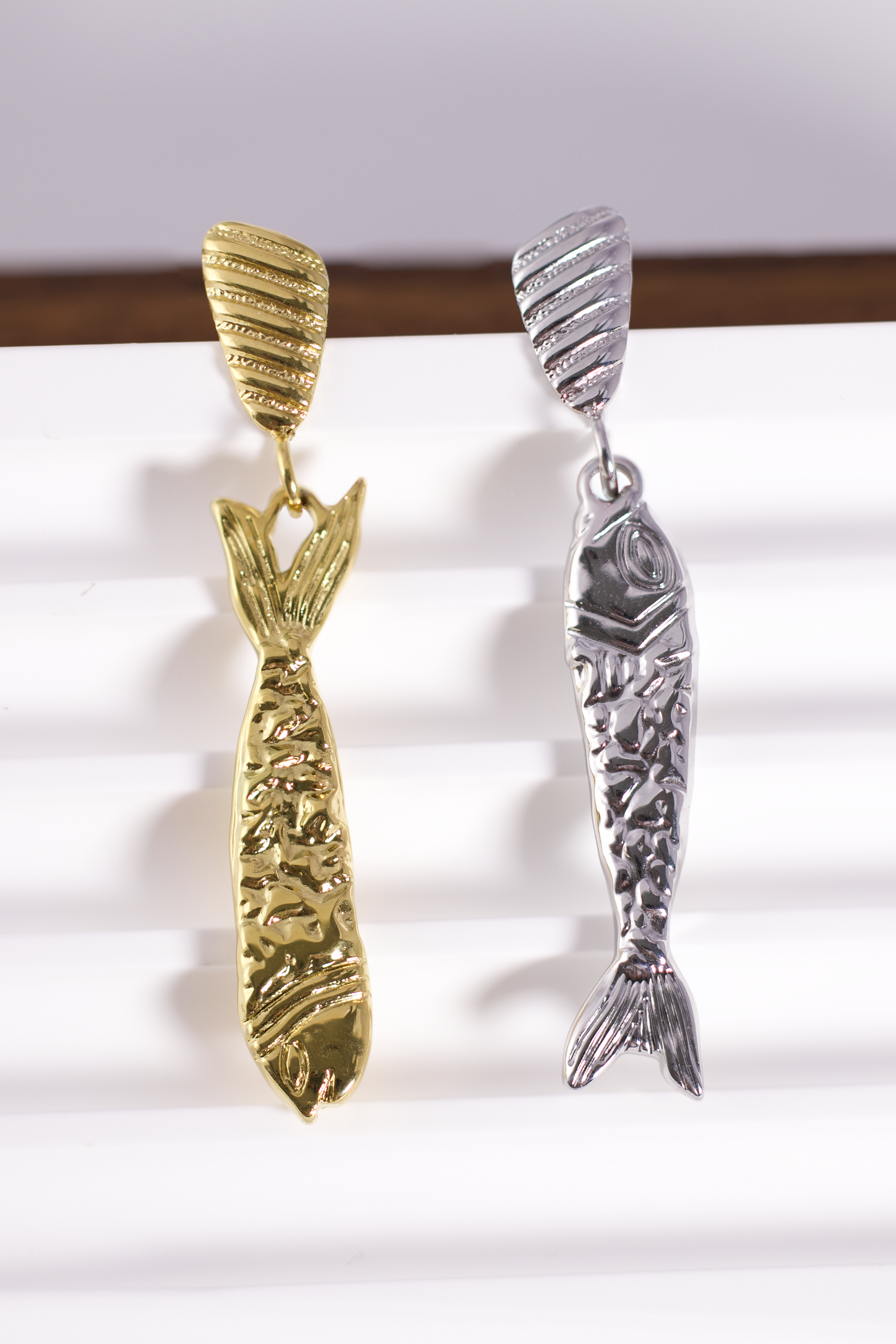 Quirky Mismatched Fish Dangle Earrings – Gold & Silver Statement Drops in Stainless Steel