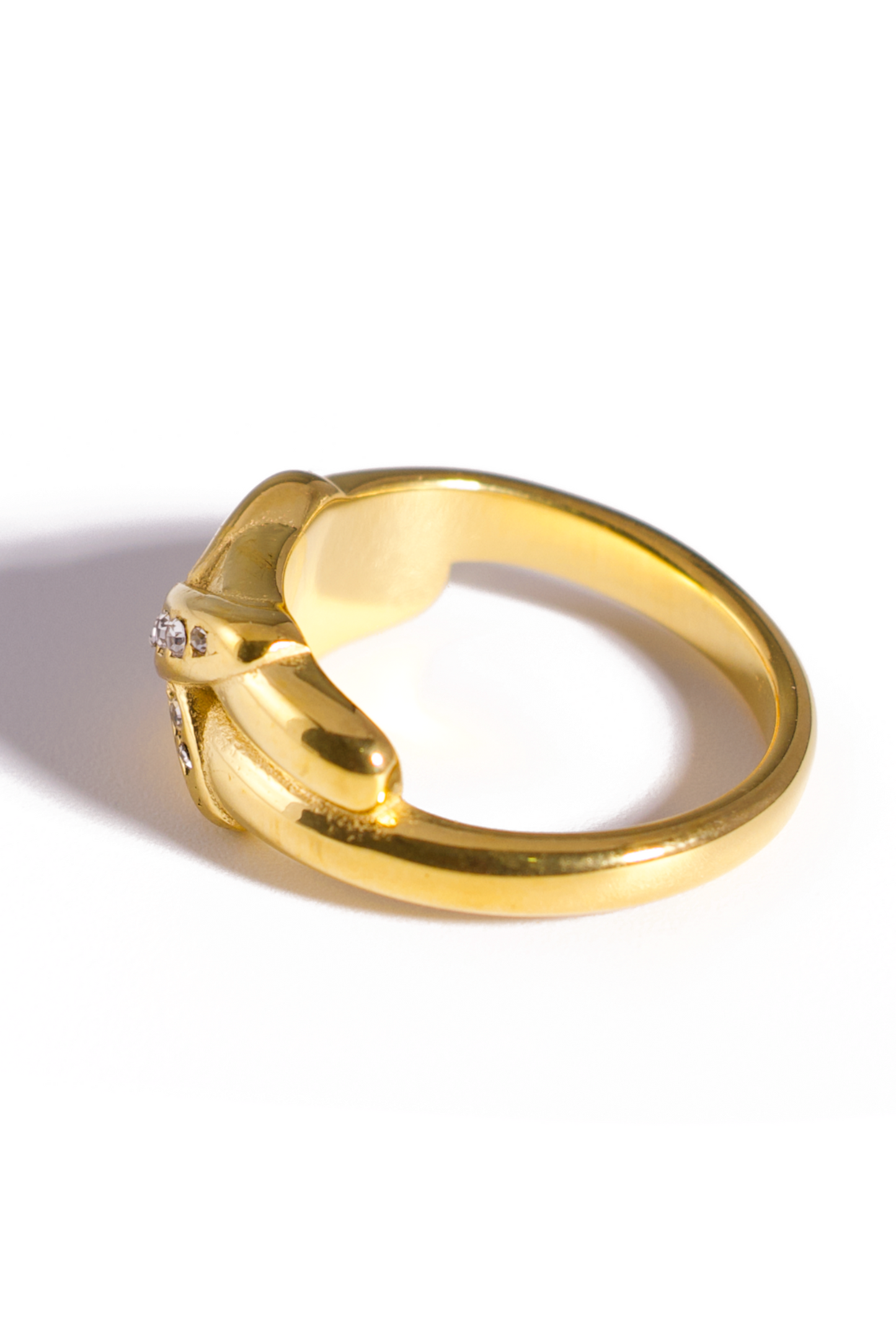 [Ring] 18K Gold Plated Stainless Steel Crossover Ring with Cubic Zirconia Accents – Elegant and Durable Design