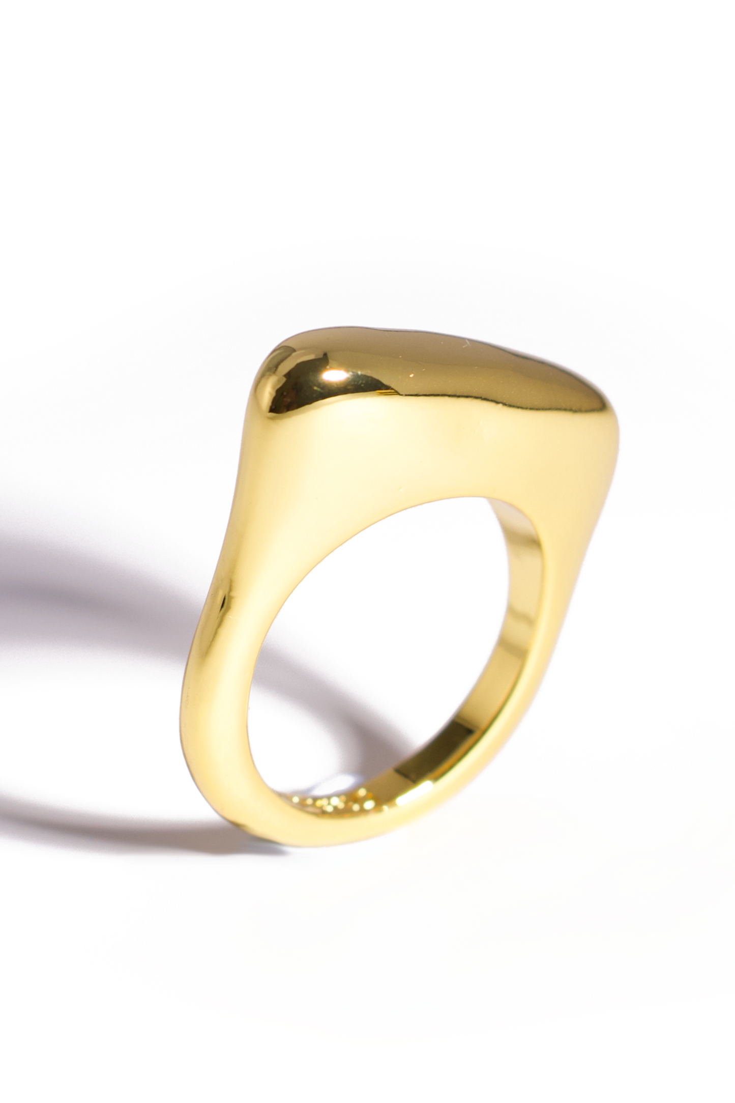 [Ring] Minimalist Sculpted Gold Ring – Modern Geometric Statement Band, Stainless Steel Fashion Jewelry