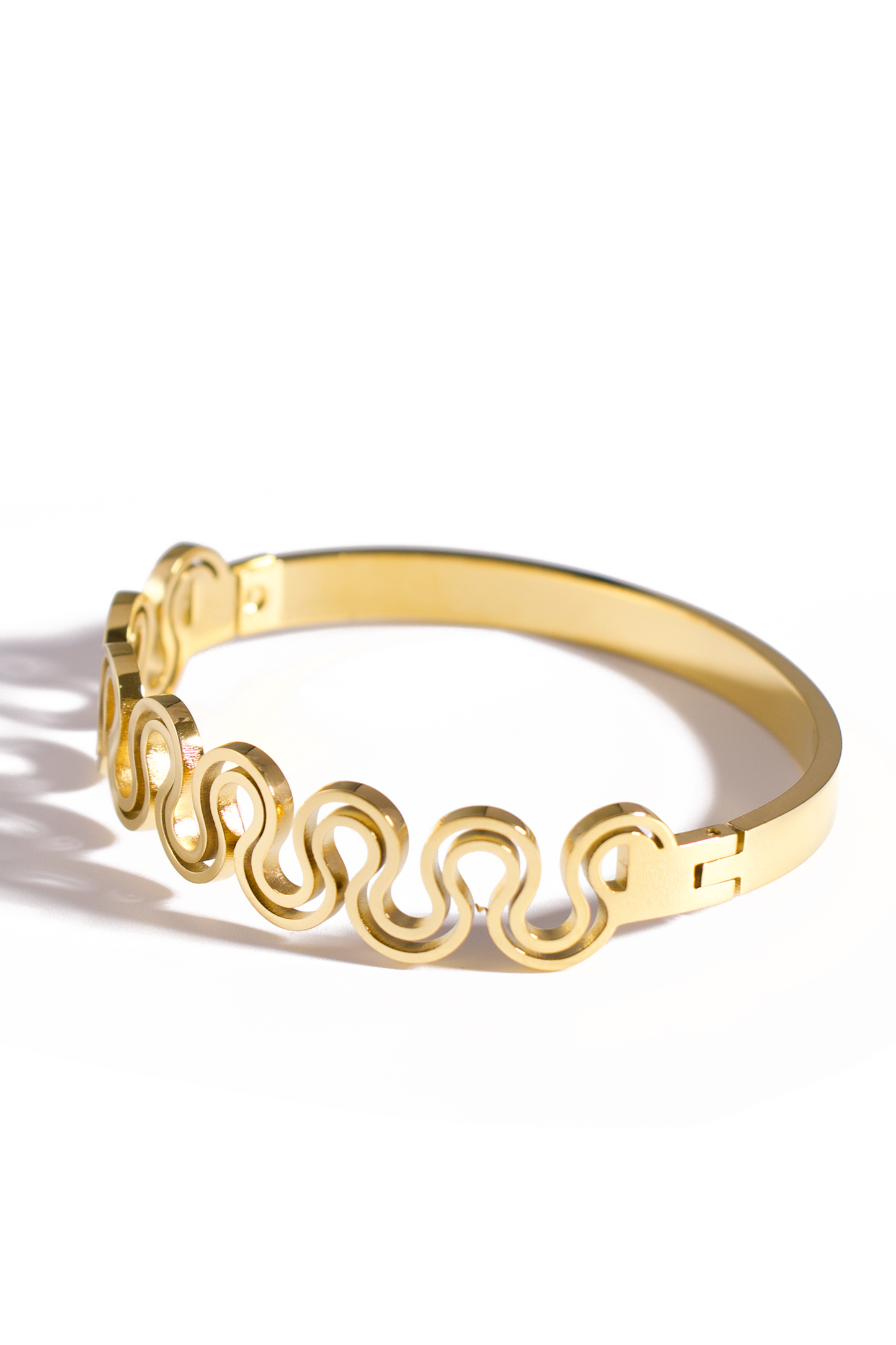 [Bracelet] Wave Link Gold Bangle – Modern Flow Design in Stainless Steel