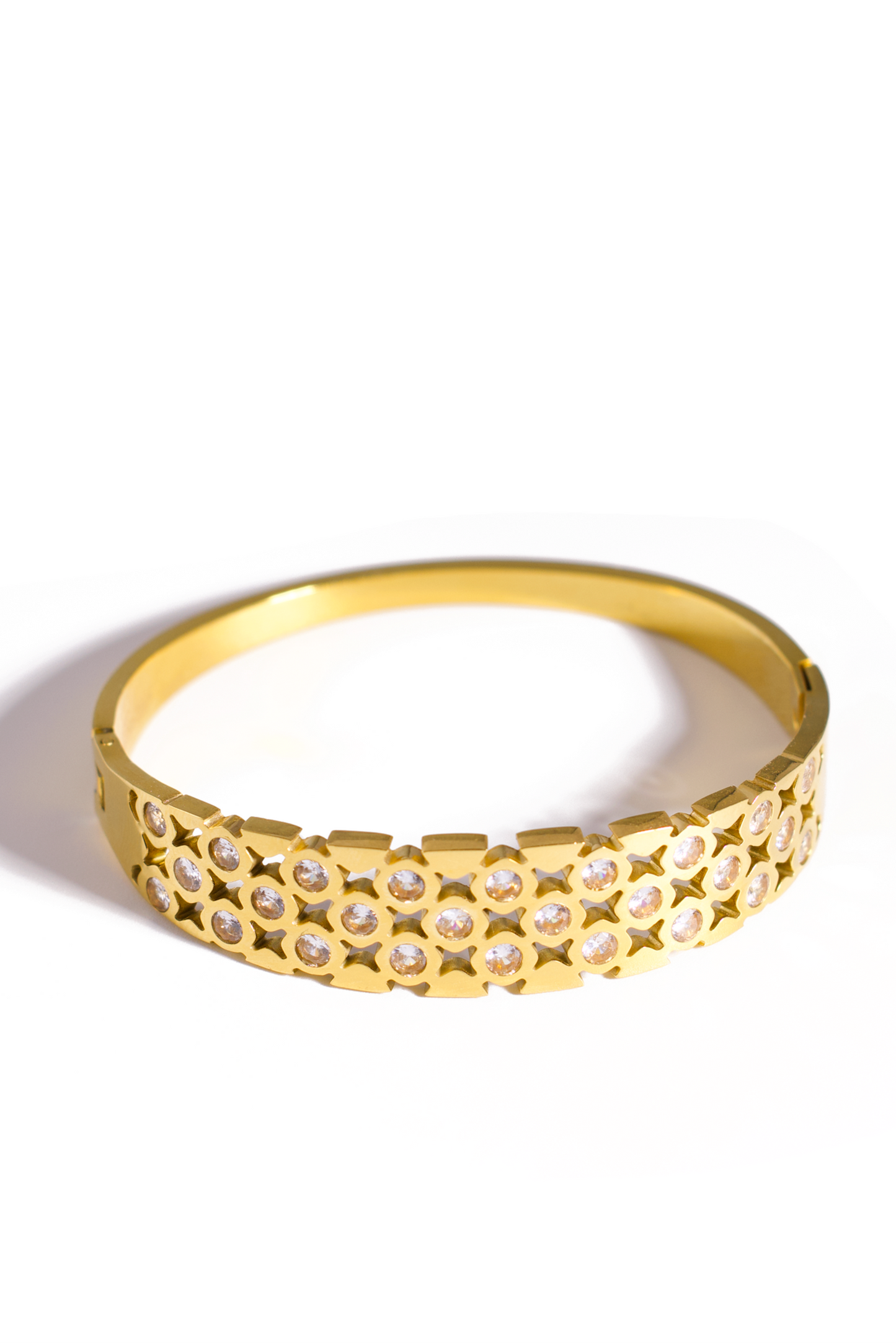 [Bracelet] 18K Gold Plated Stainless Steel Bangle Bracelet with Star Cutouts & Sparkling CZ Accents